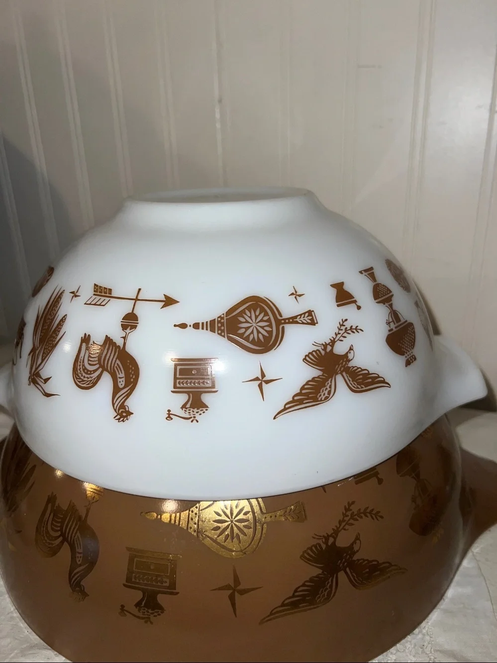 Vintage Pyrex Early American Cinderella mixing bowls 444 443 441